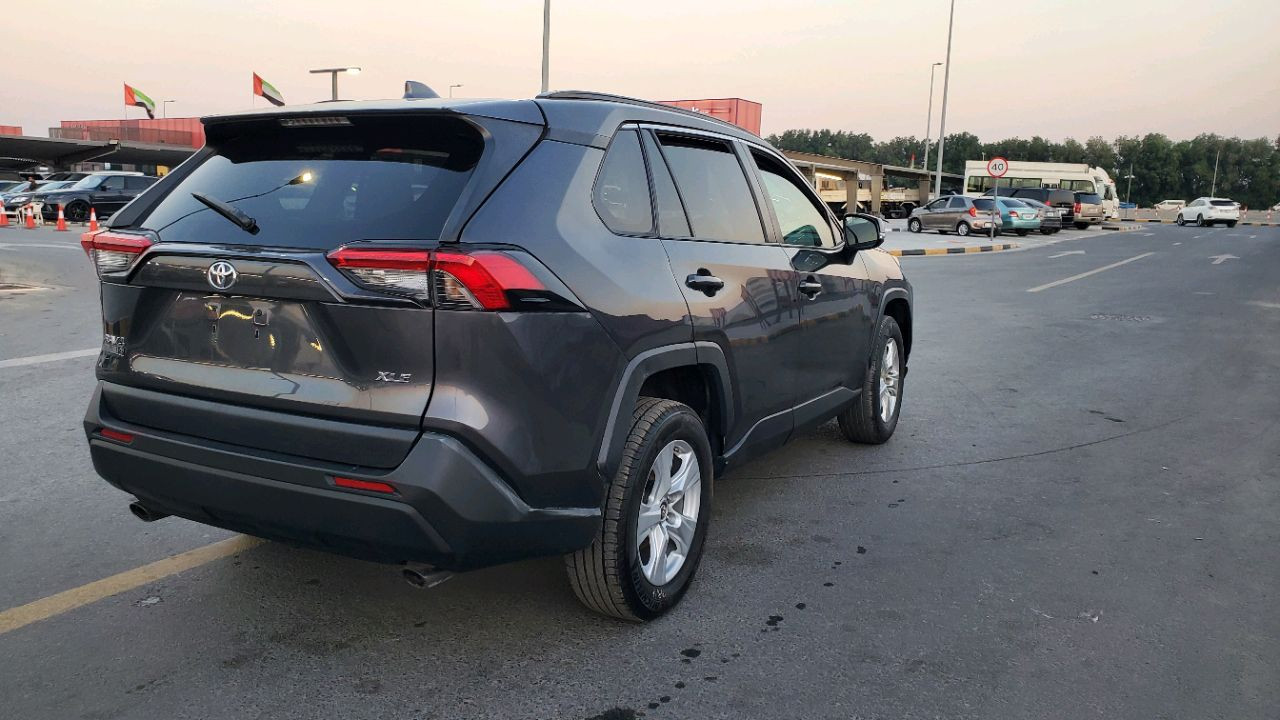 Toyota Rav 4 - Image 13