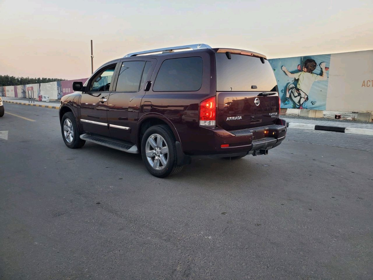 Nissan Armada - Image 7