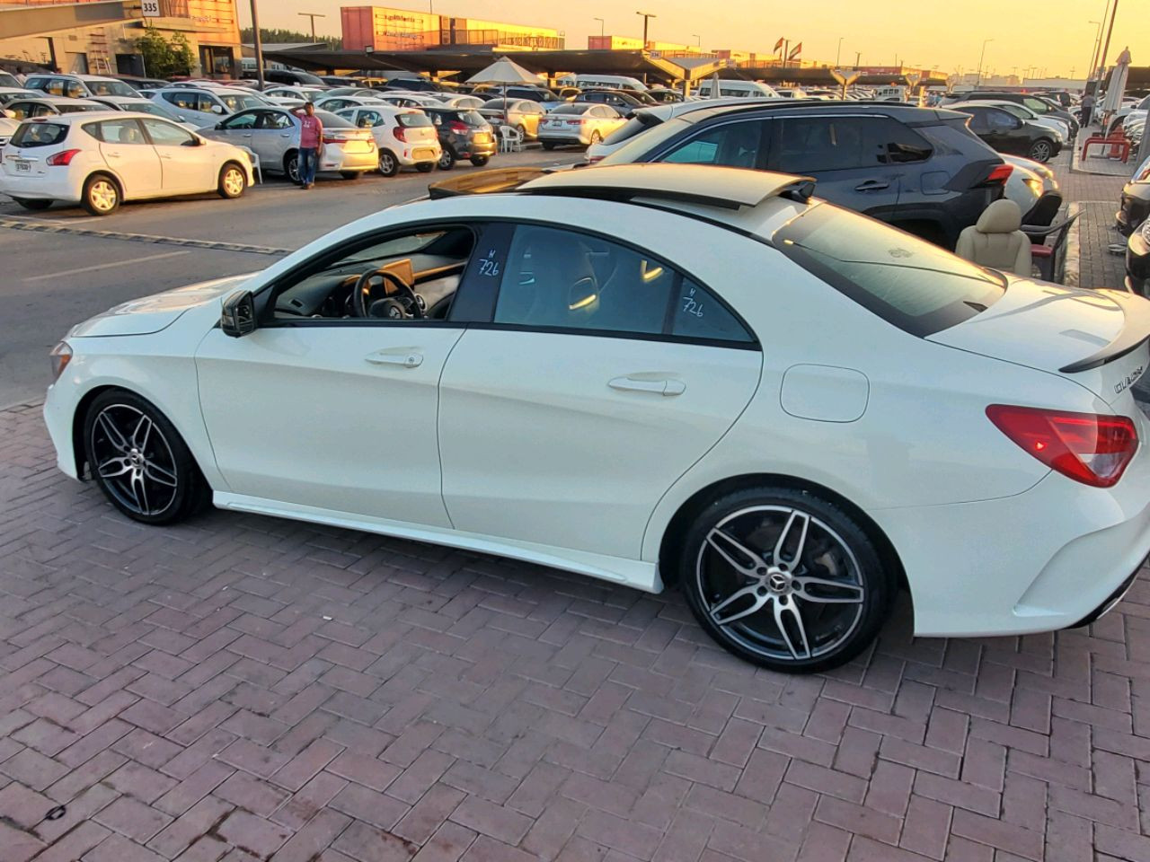 Mercedes Benz GLA - Image 15