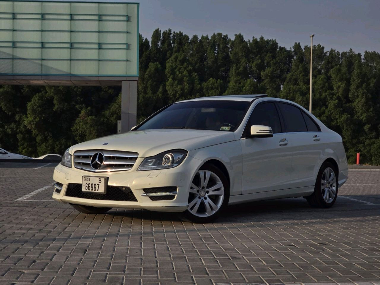 Mercedes Benz C-Class - Image 16