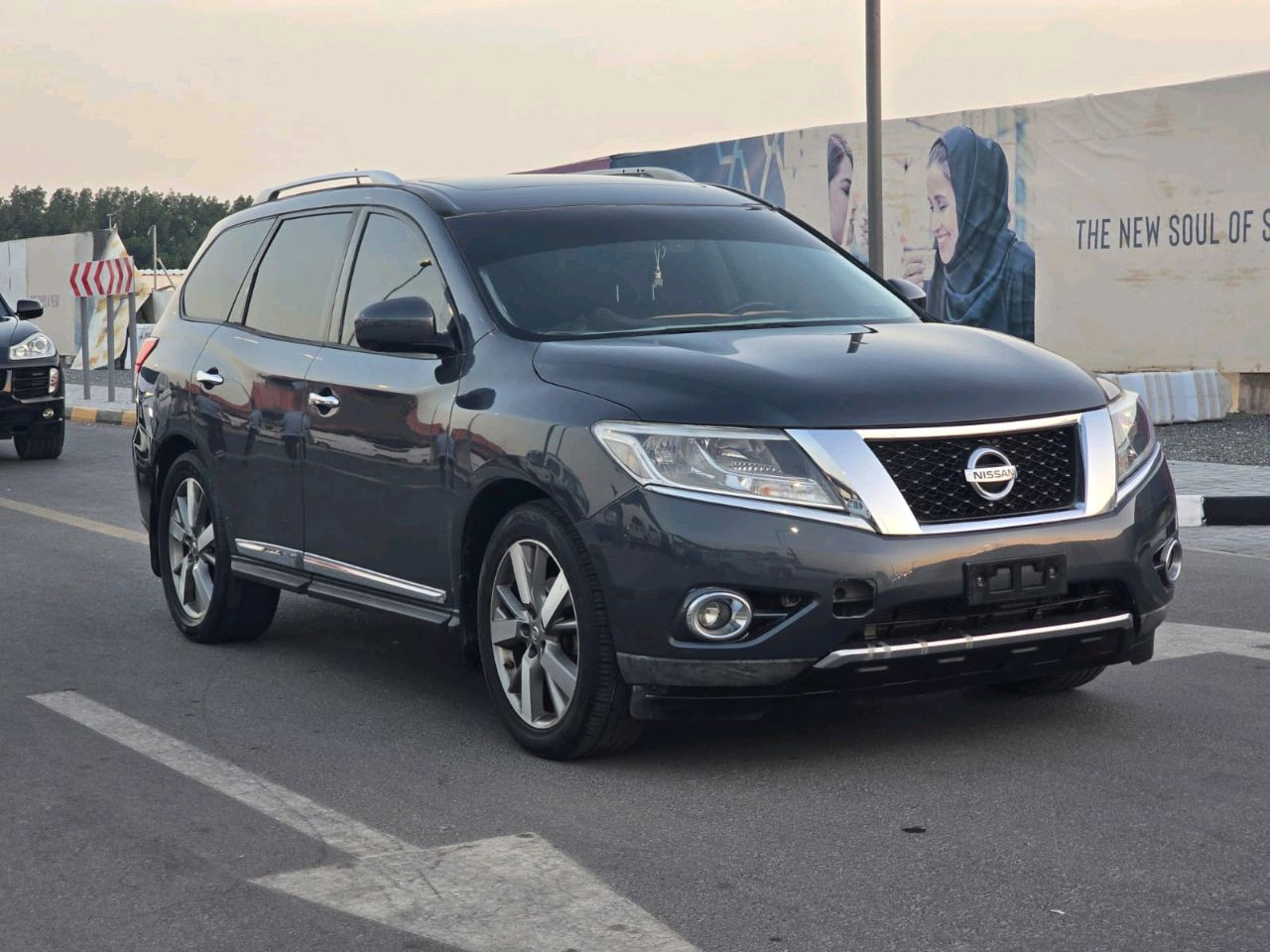 Nissan Pathfinder - Image 8