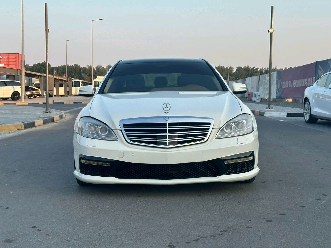 Mercedes Benz S-Class - Image 11