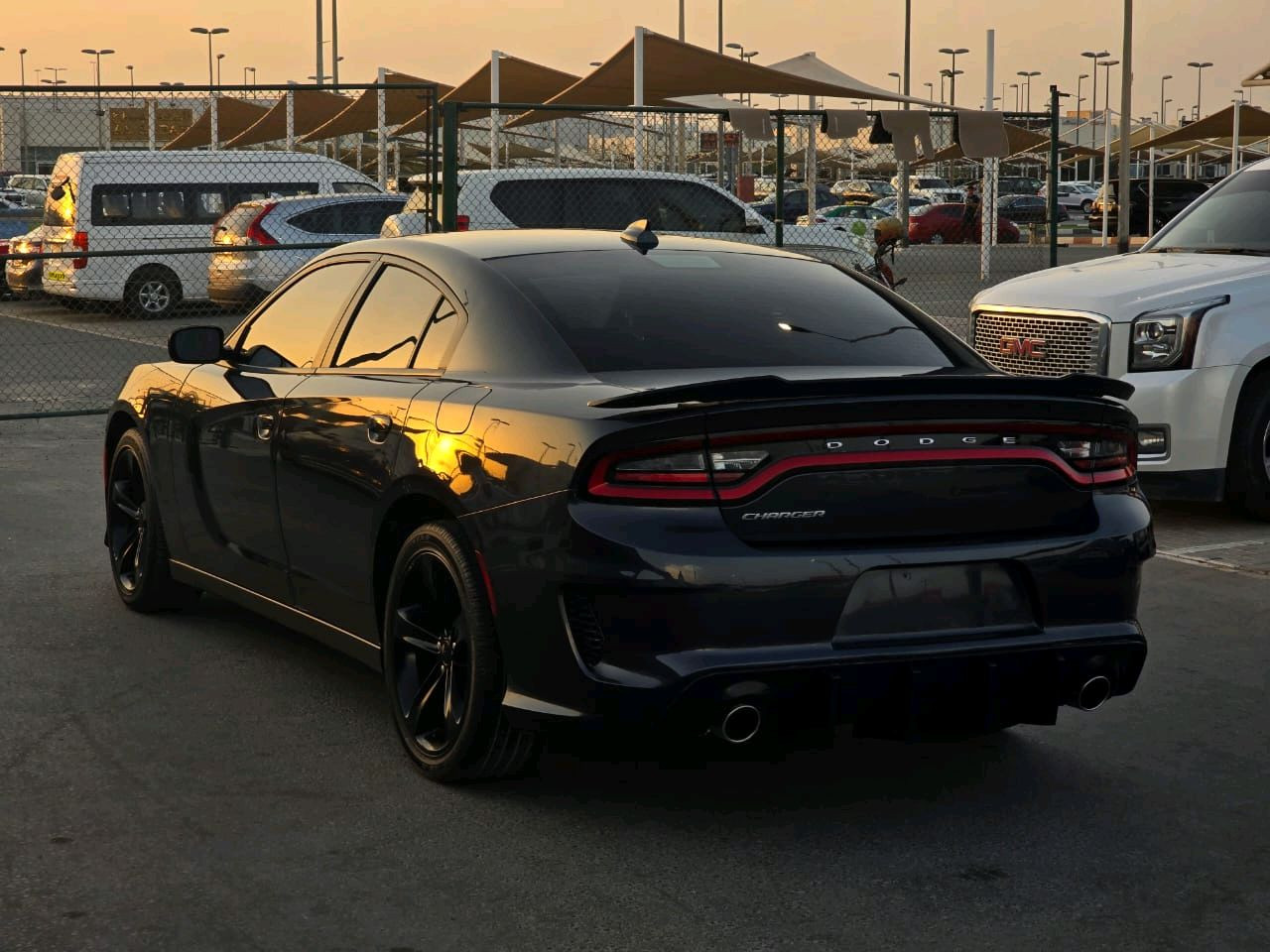 Dodge Charger - Image 8