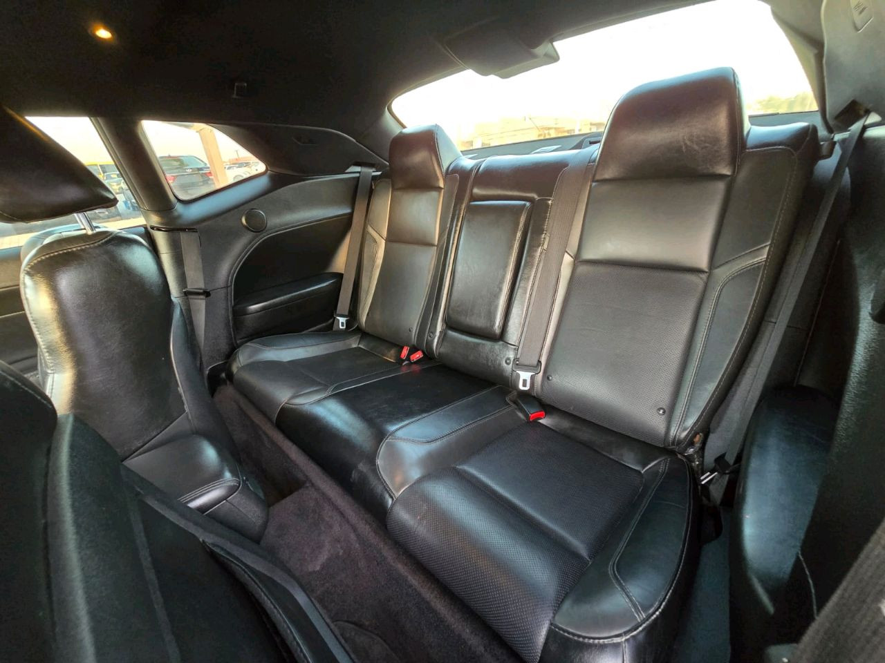 Dodge Challenger - Image 10