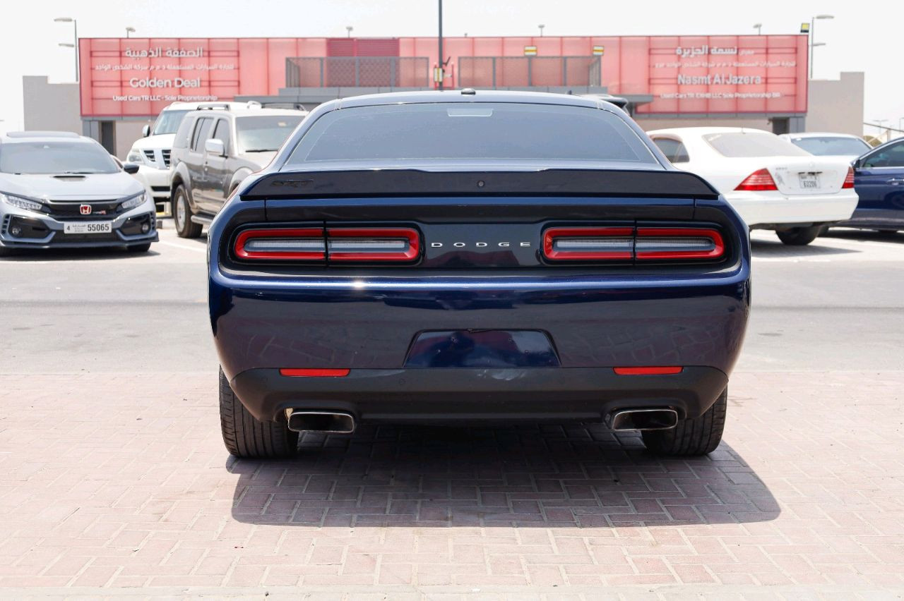 Dodge Challenger - Image 7