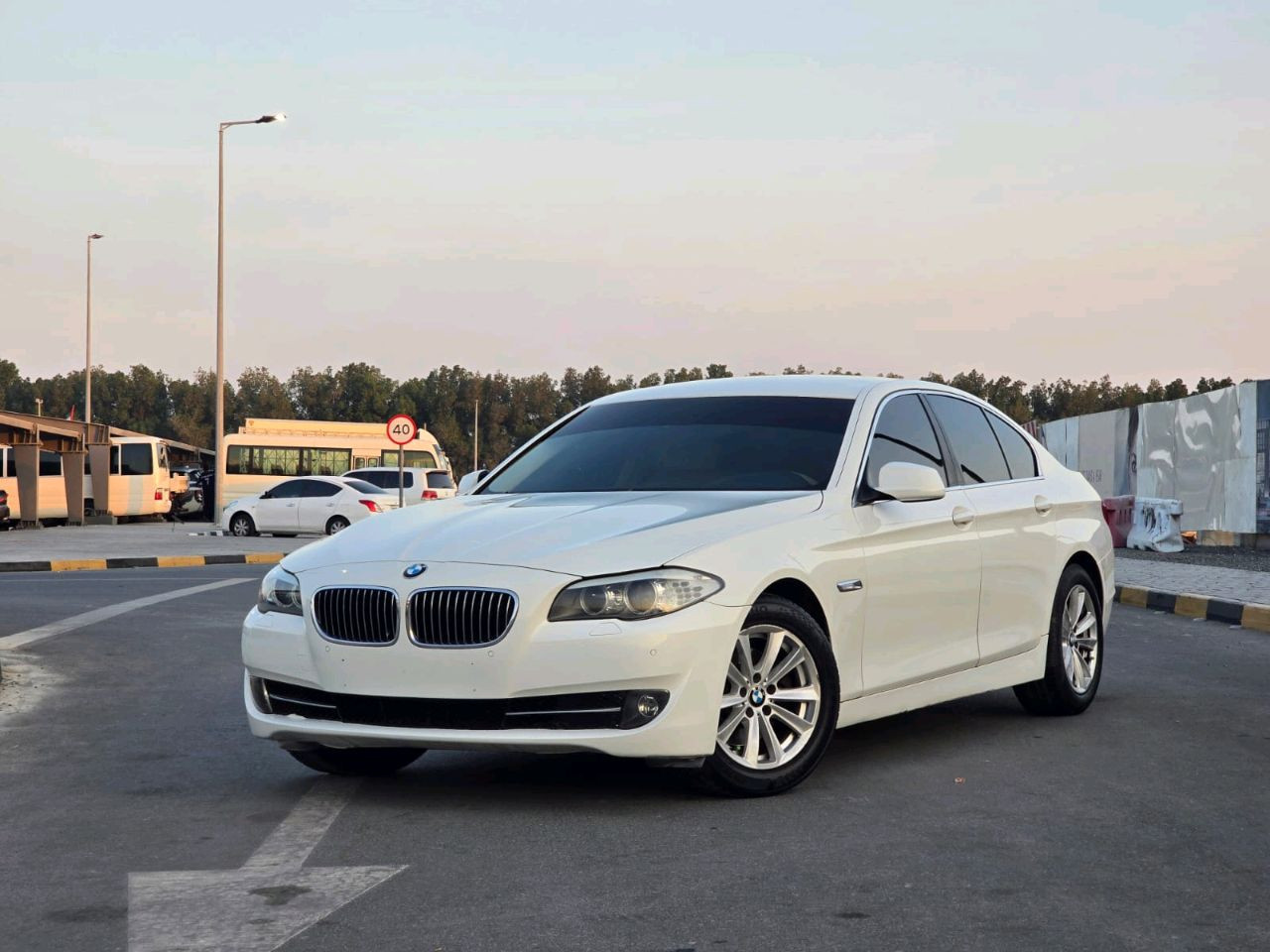 BMW 5-Series - Image 12