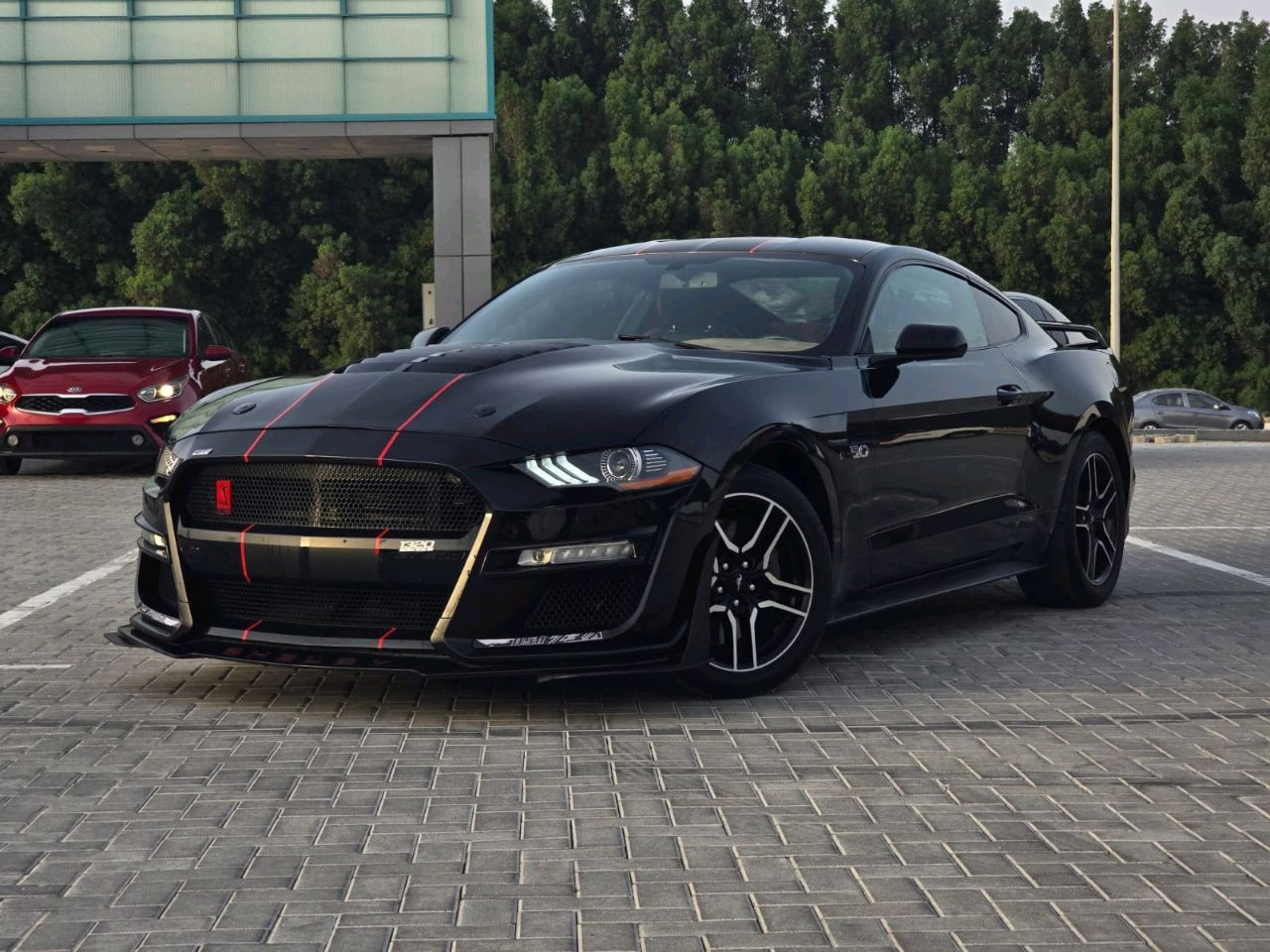 Ford Mustang - Image 11