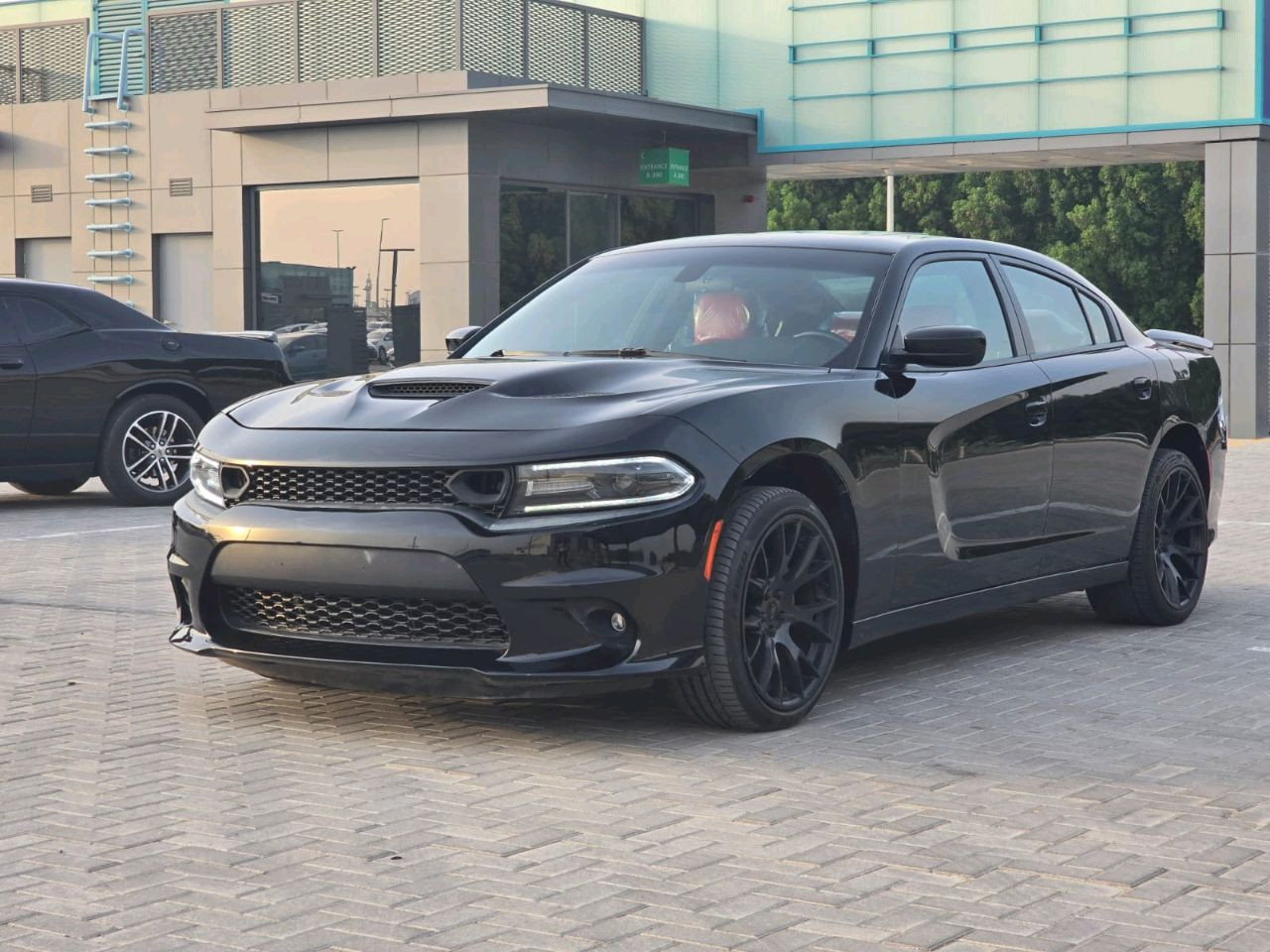 Dodge Charger - Image 9