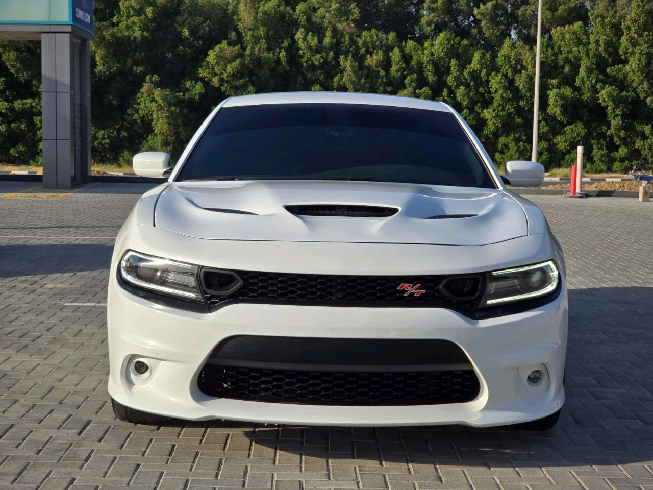 Dodge Charger - Image 9