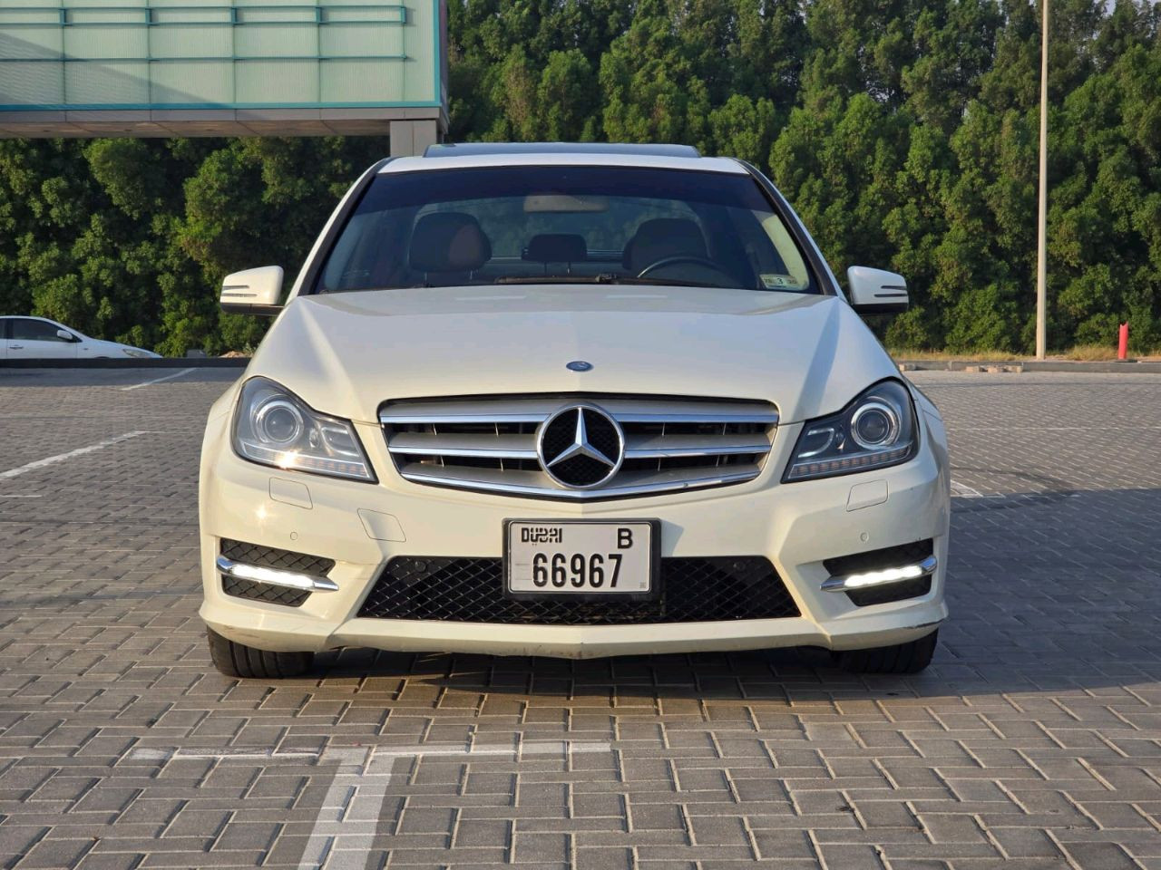 Mercedes Benz C-Class - Image 13