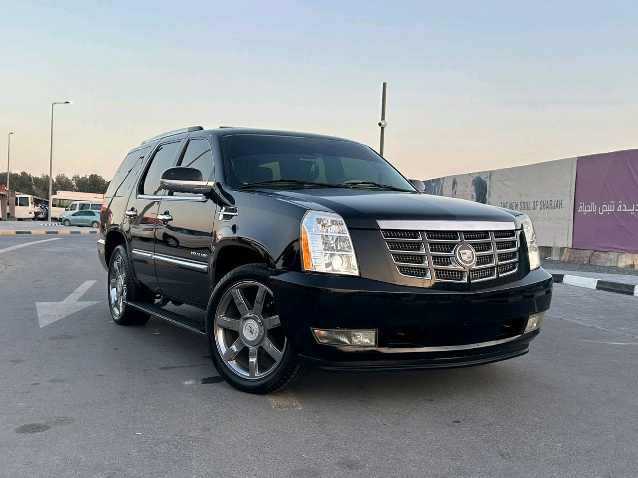 Cadillac Escalade - Image 12