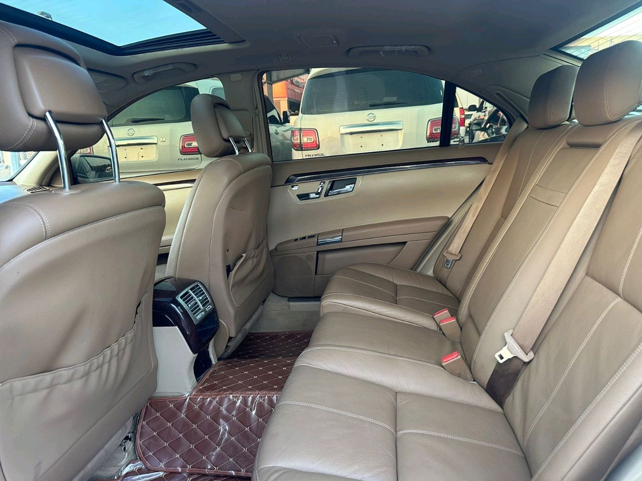 Mercedes Benz S-Class - Image 6