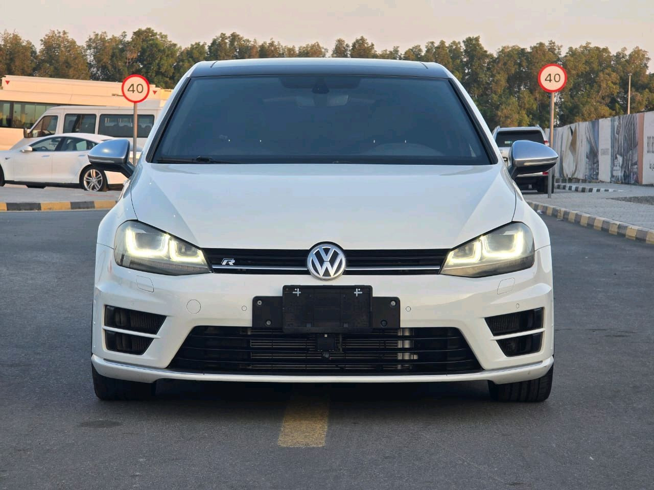 Volkswagen Golf R - Image 7