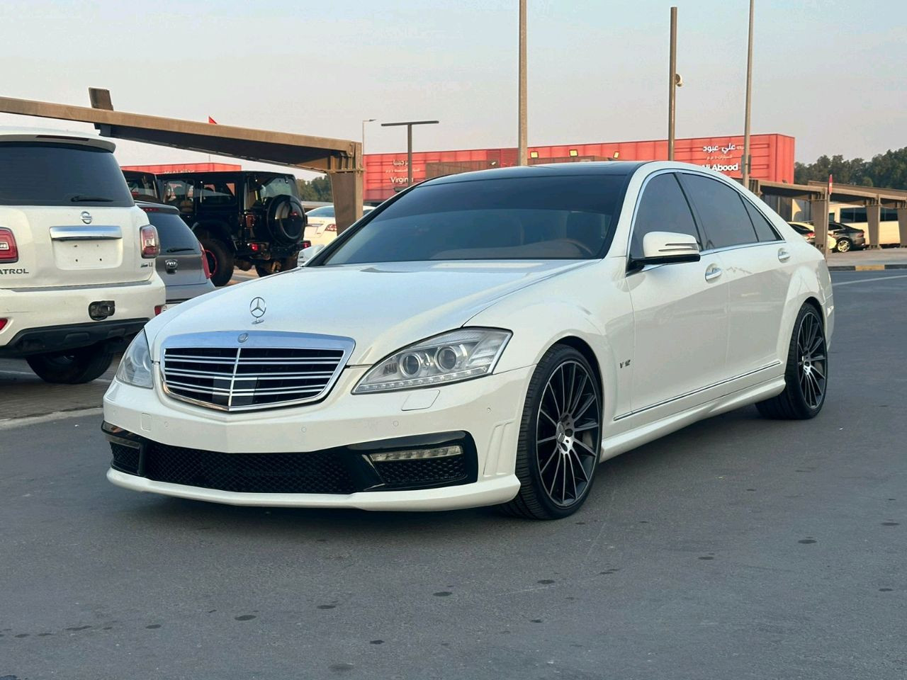 Mercedes Benz S-Class - Image 3