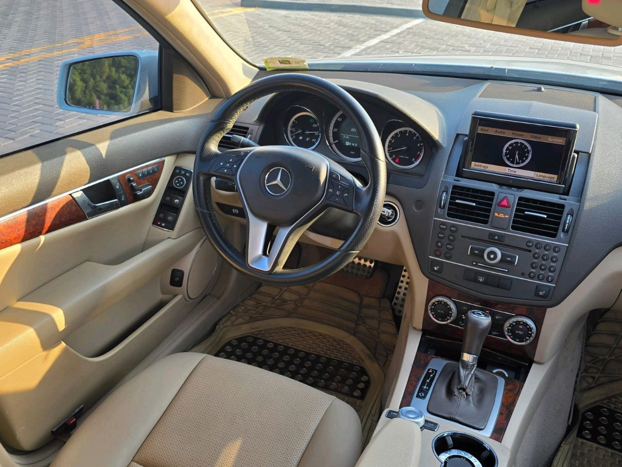 Mercedes Benz C-Class - Image 4