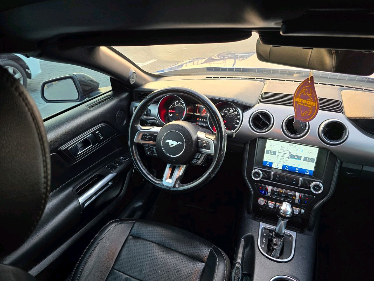Ford Mustang - Image 6