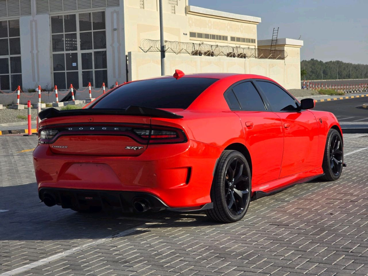 Dodge Charger - Image 10