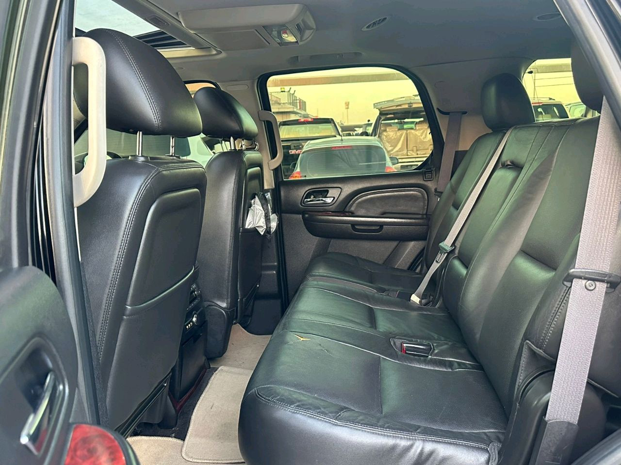 Cadillac Escalade - Image 6