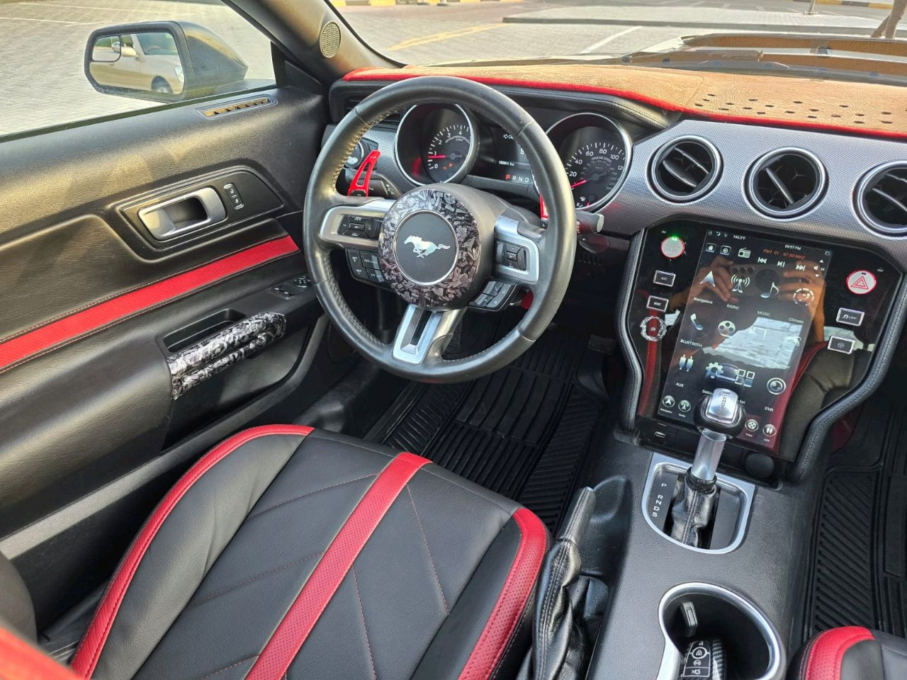 Ford Mustang - Image 3