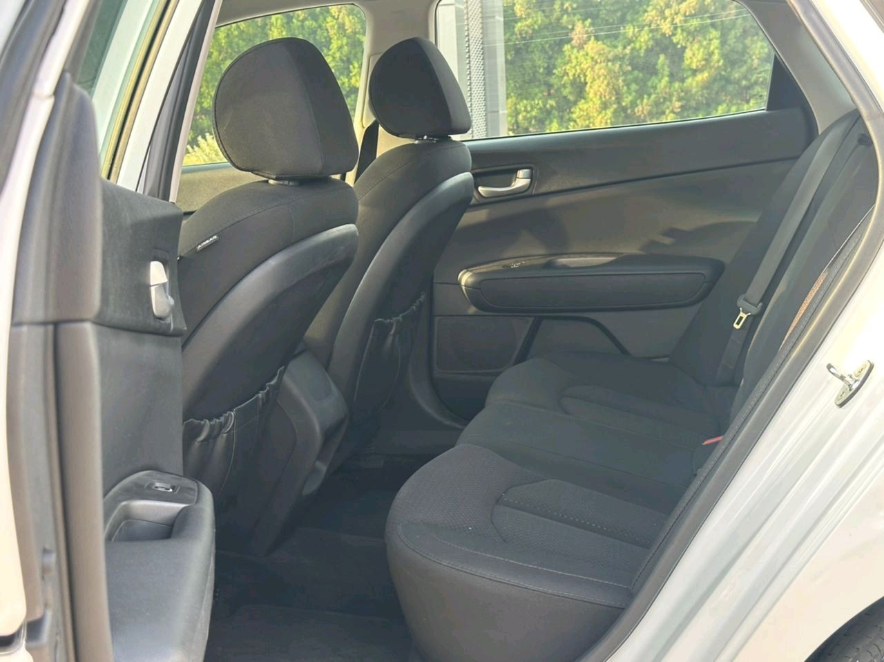 KIA Optima - Image 10