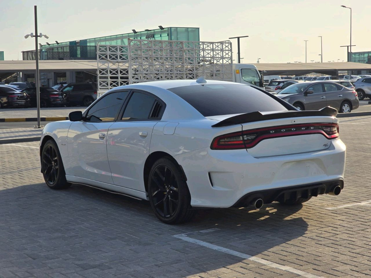Dodge Charger - Image 4