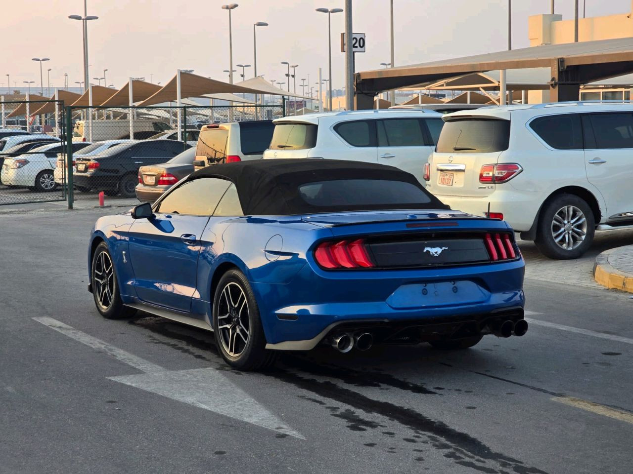 Ford Mustang - Image 4