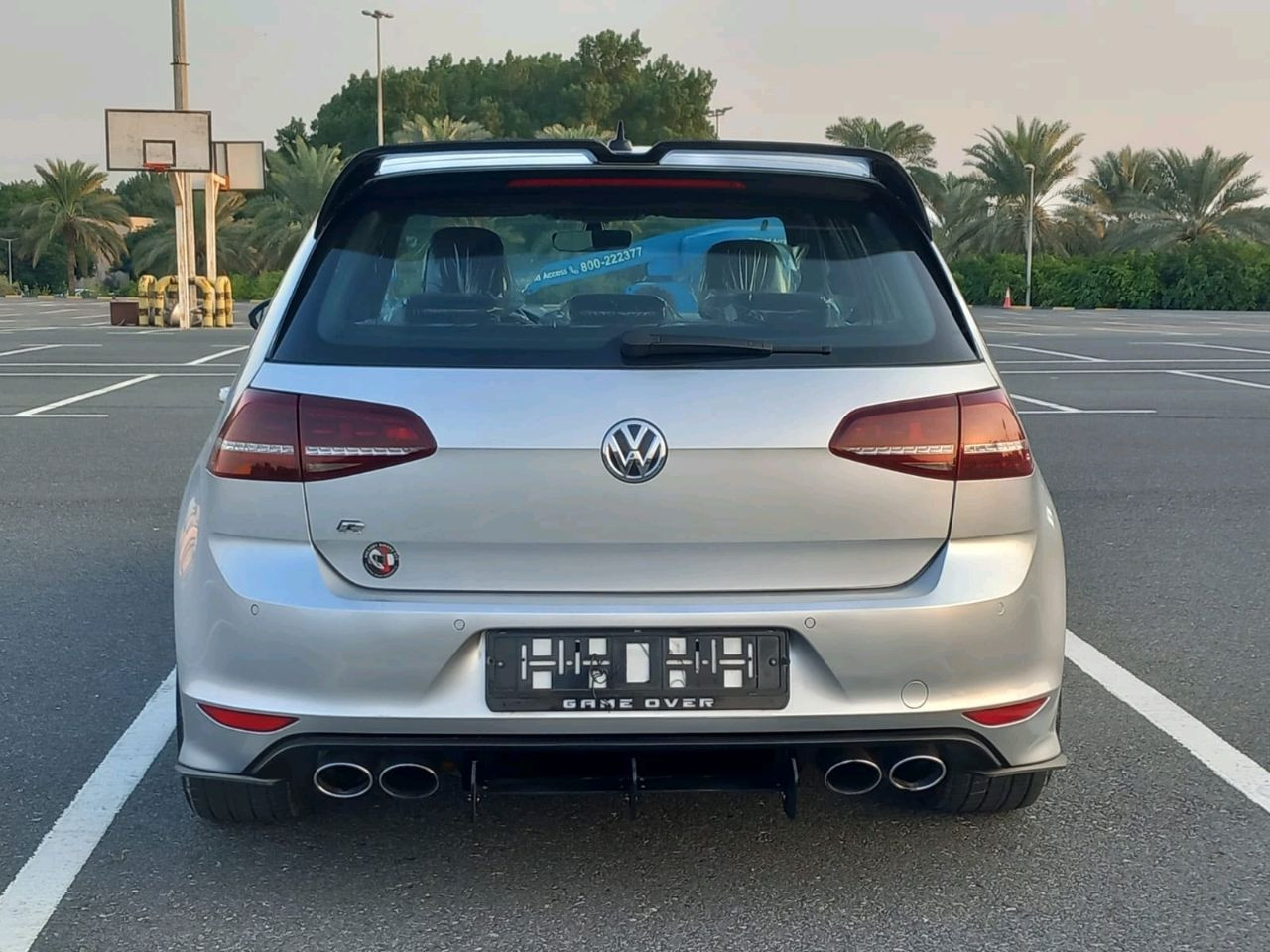 Volkswagen Golf R - Image 10