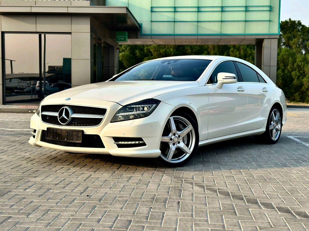 Mercedes Benz CLS-Class - Image 10
