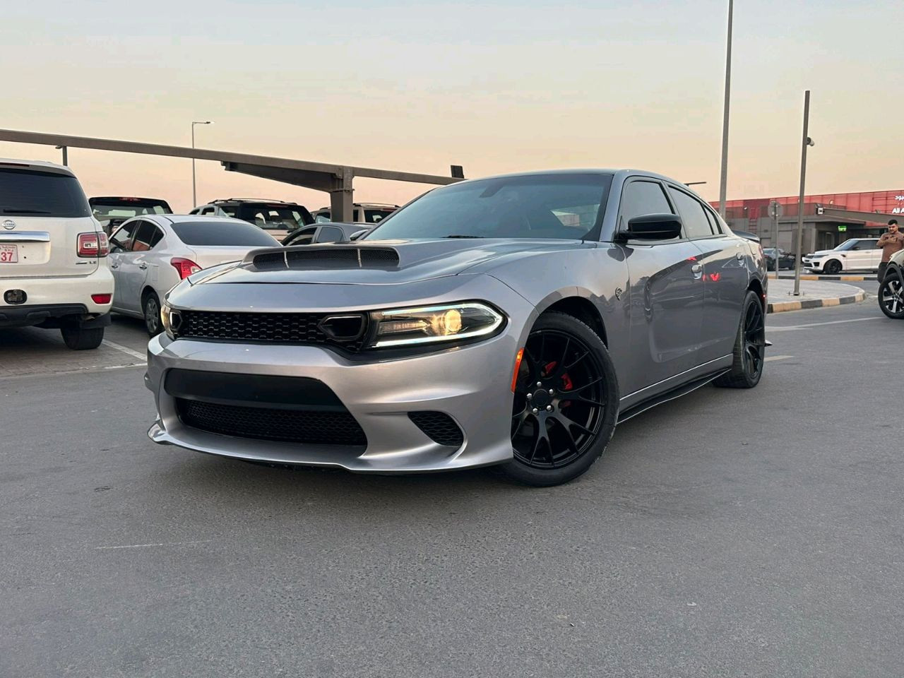 Dodge Charger - Image 11