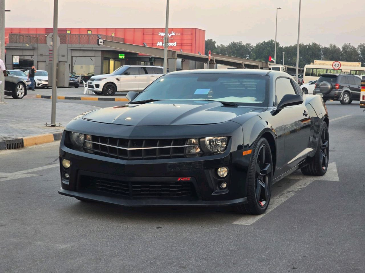 Chevrolet Camaro - Image 12