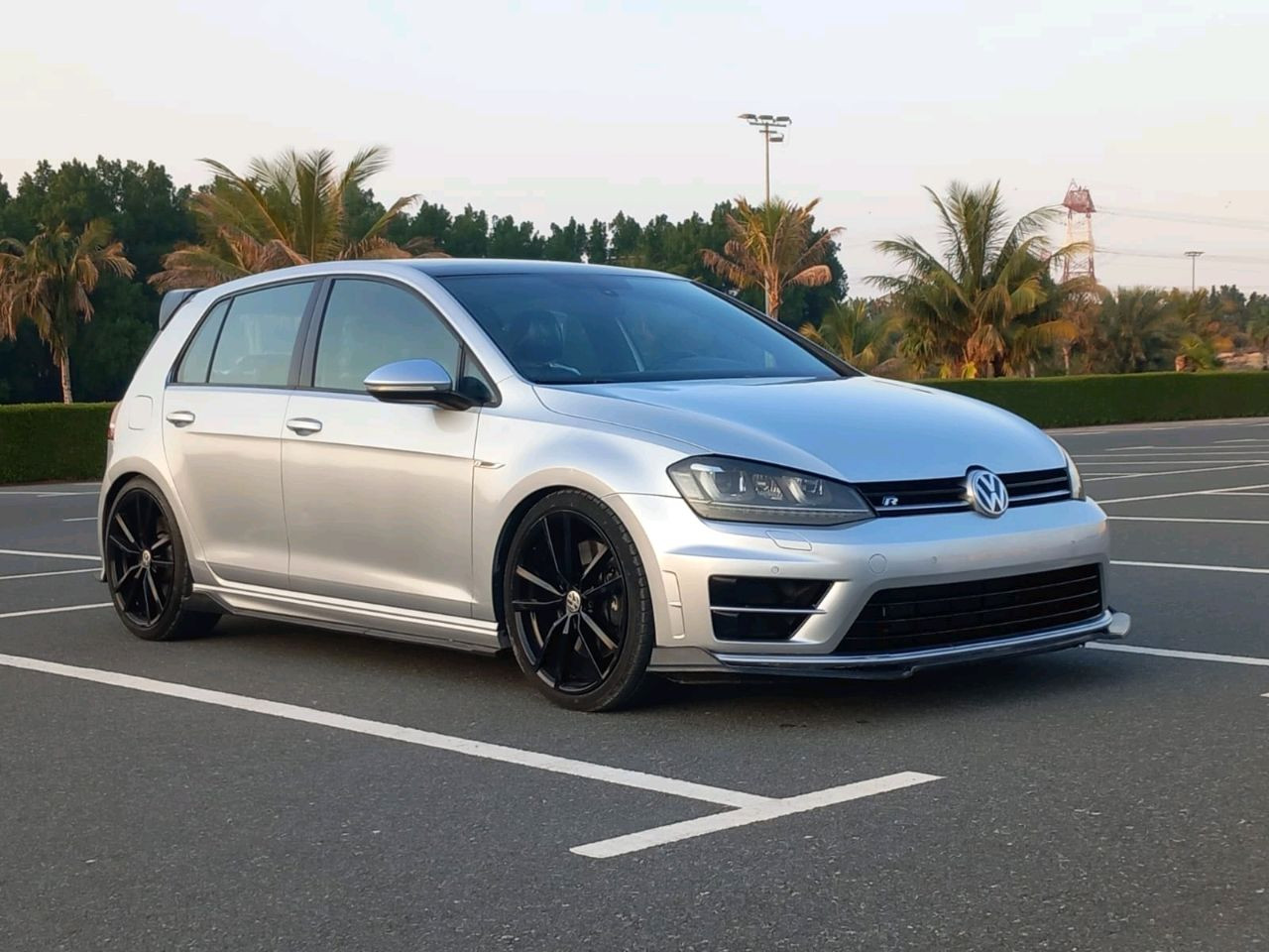 Volkswagen Golf R - Image 5