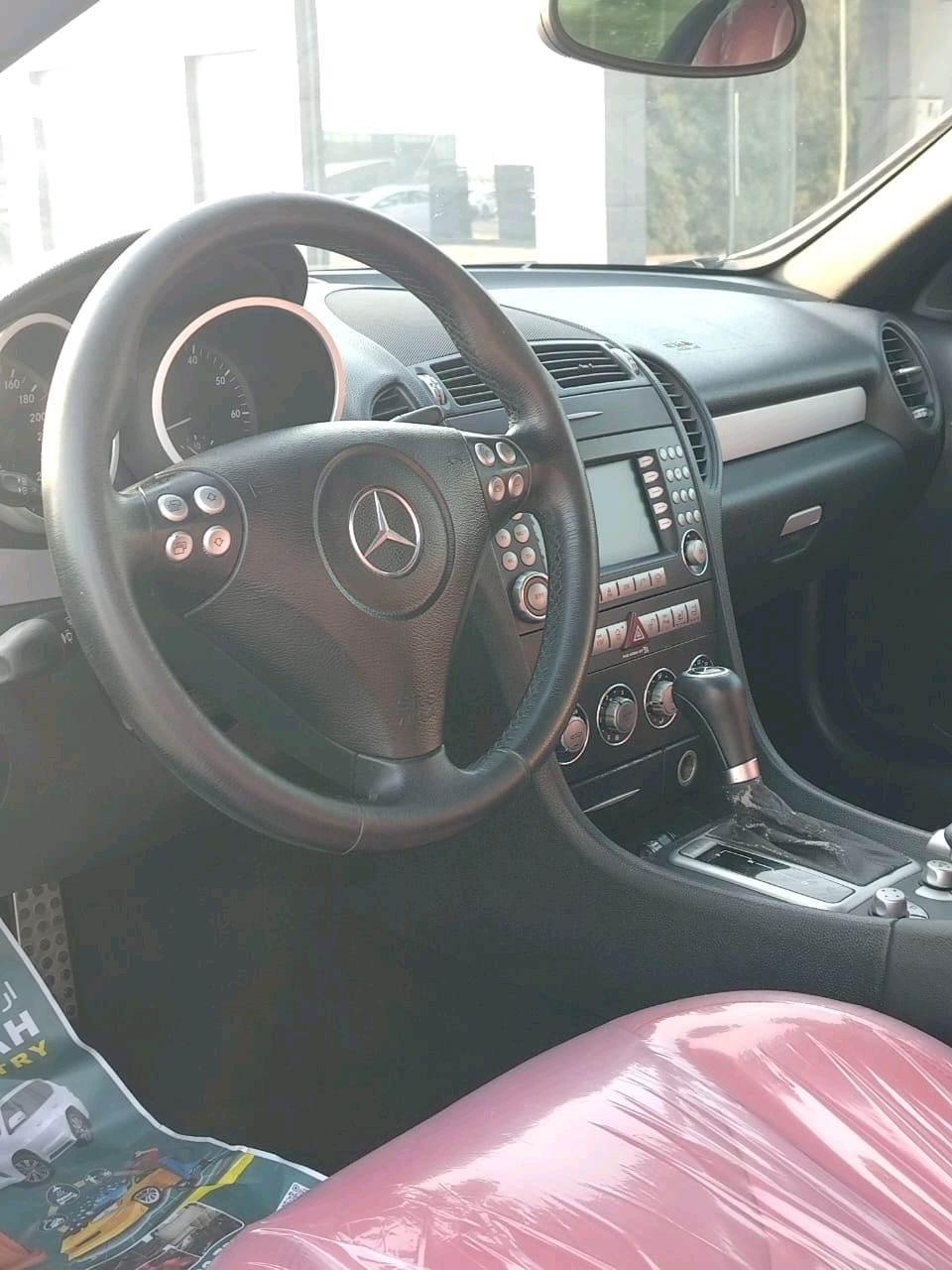 Mercedes Benz SLK-Class - Image 8