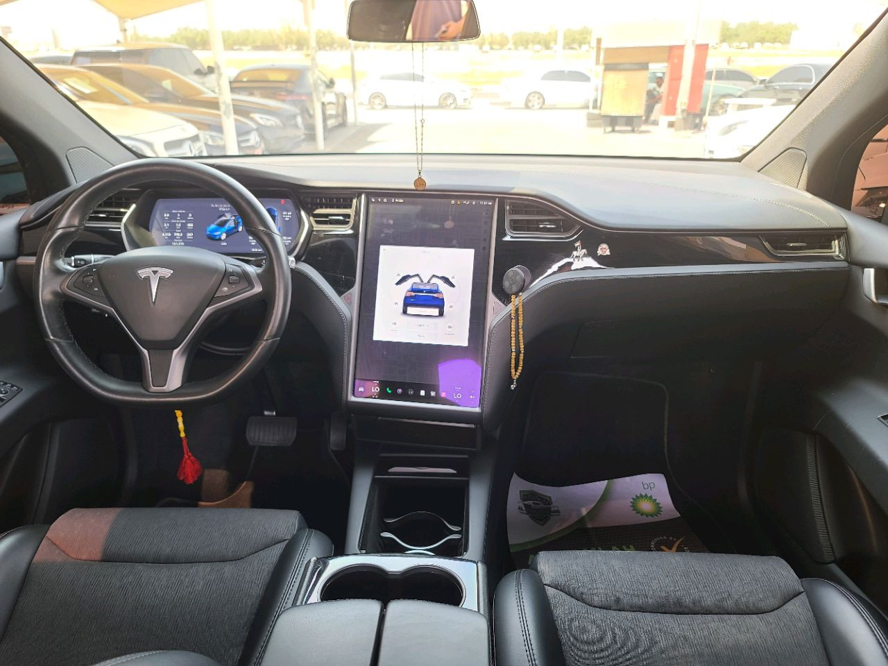 Tesla Model X - Image 6