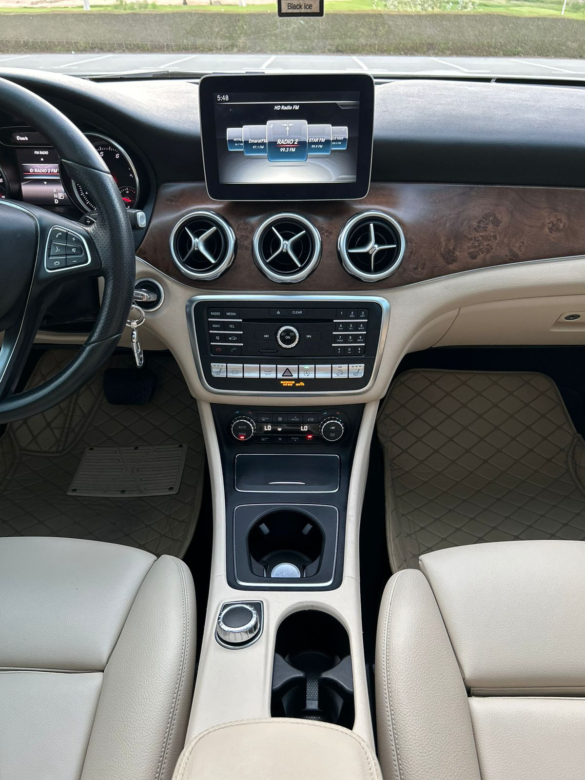 Mercedes Benz GLA - Image 6