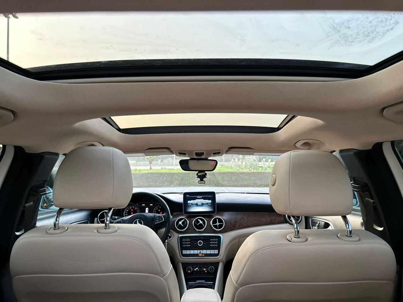 Mercedes Benz GLA - Image 3