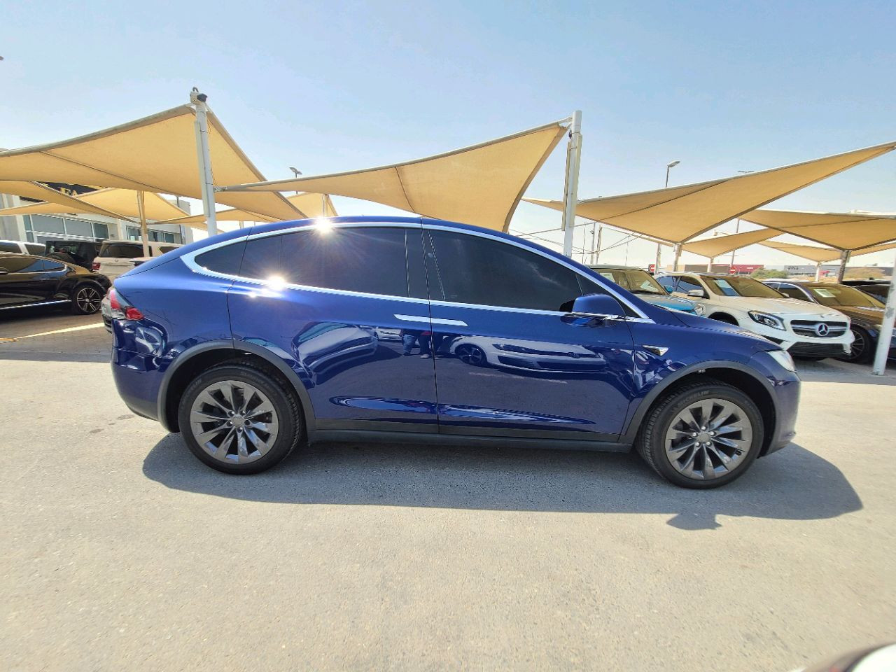 Tesla Model X - Image 3