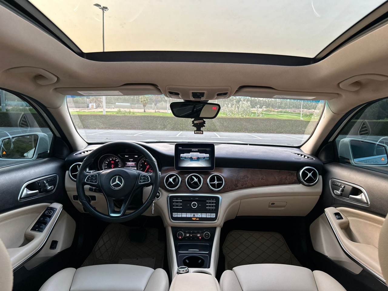 Mercedes Benz GLA - Image 4
