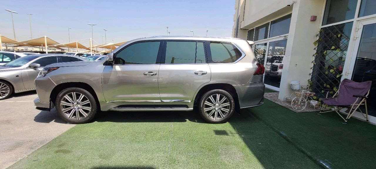 Lexus LX-Series - Image 7