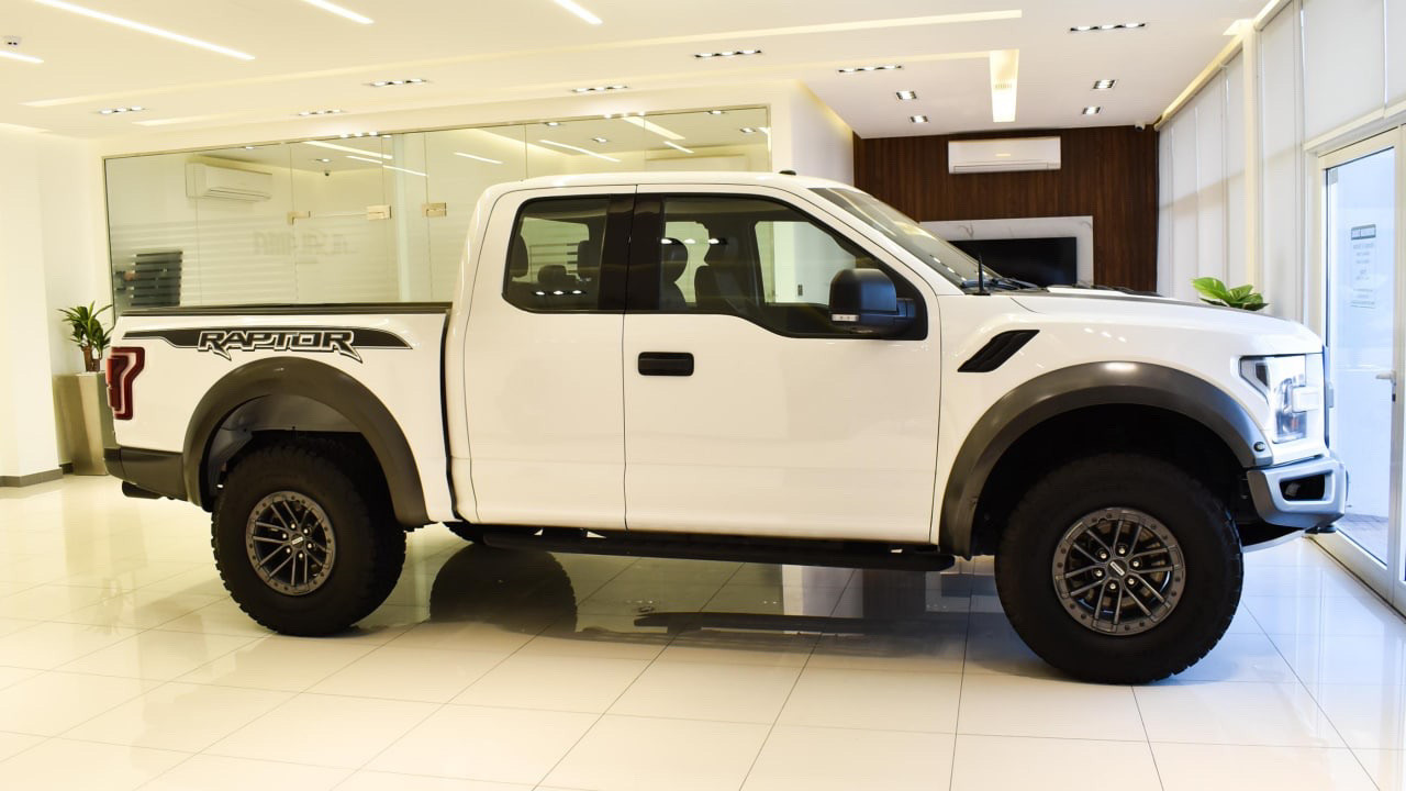 Ford Raptor - Image 4
