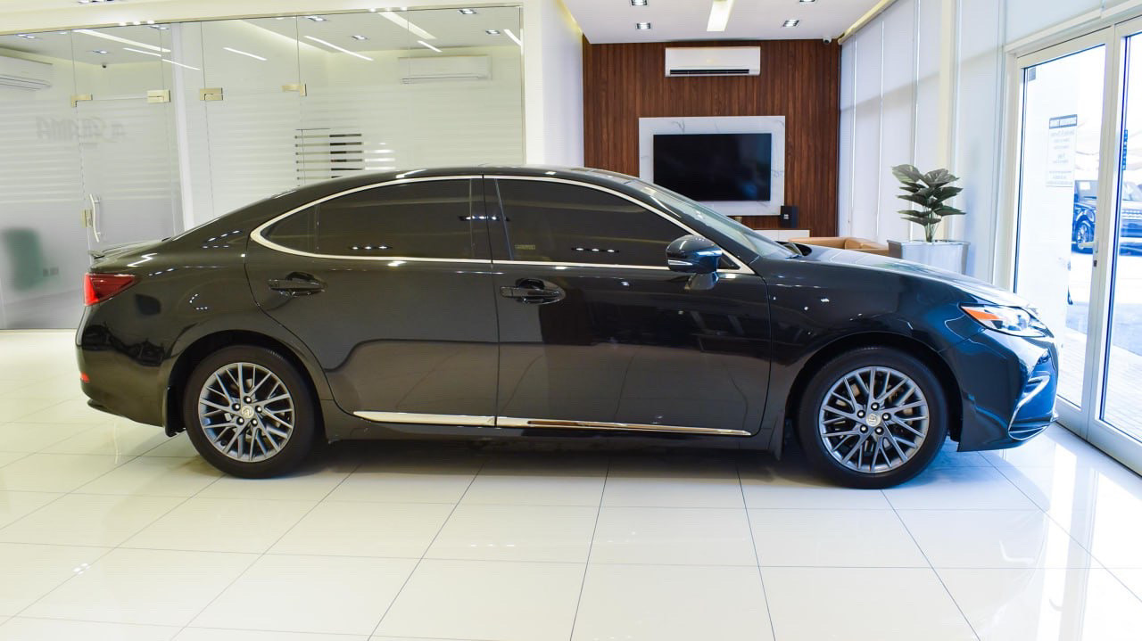 Lexus ES-Series - Image 5