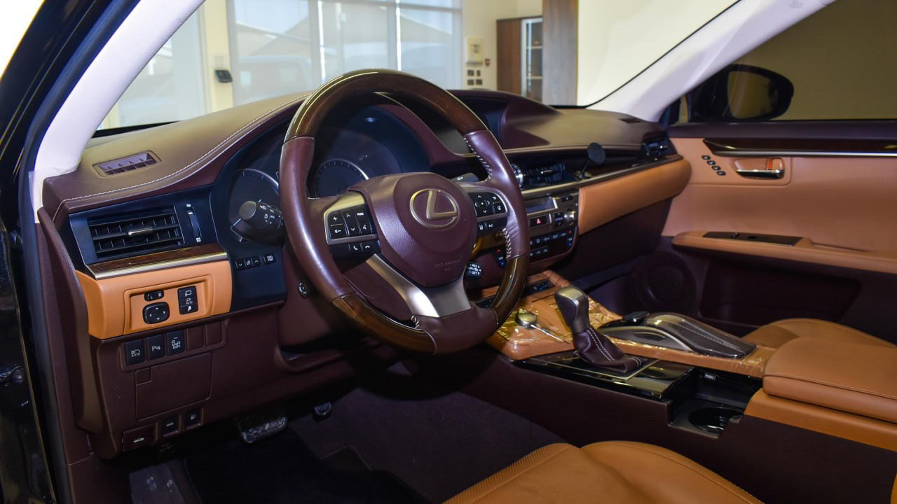 Lexus ES-Series - Image 8