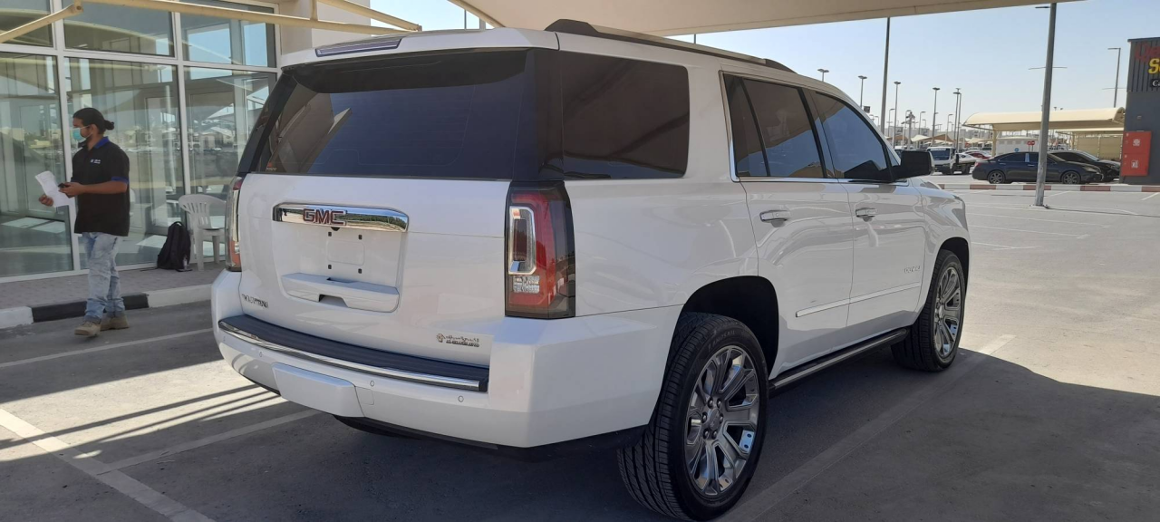 GMC Yukon - Image 5