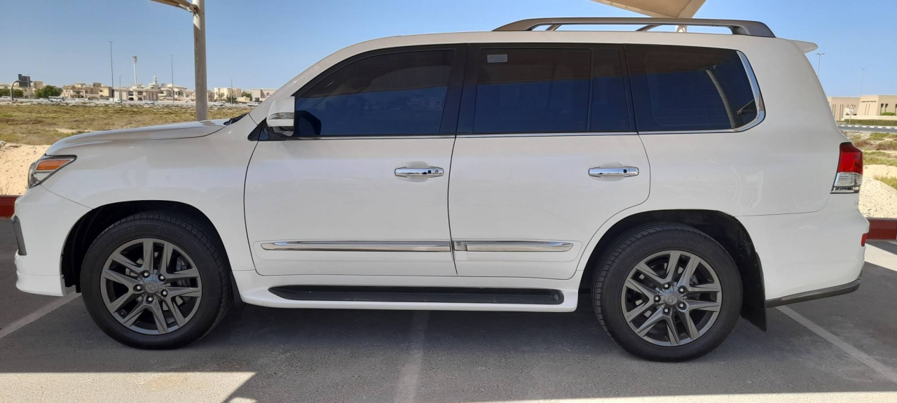 Lexus LX-Series - Image 3