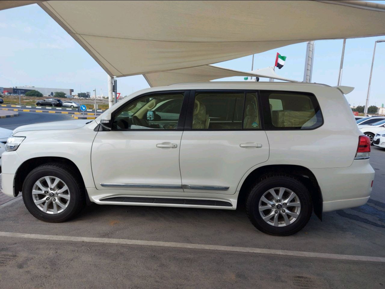 Toyota Land Cruiser - Image 5