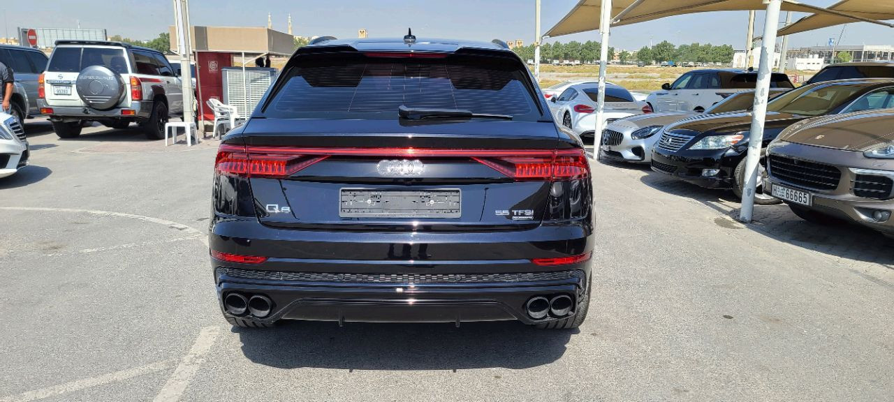 Audi Q8 - Image 3