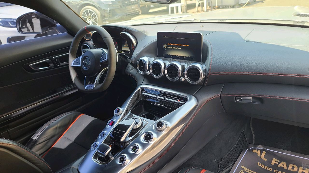 Mercedes Benz GT - Image 5