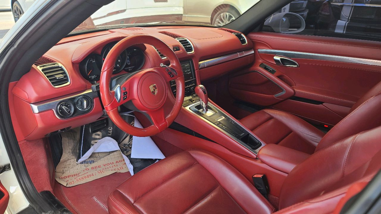 Porsche Cayman - Image 5