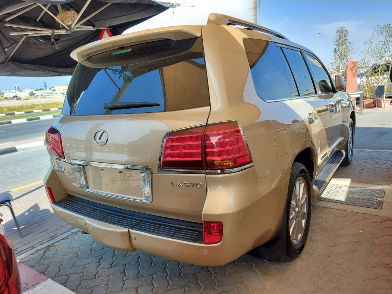 Lexus LX-Series - Image 3
