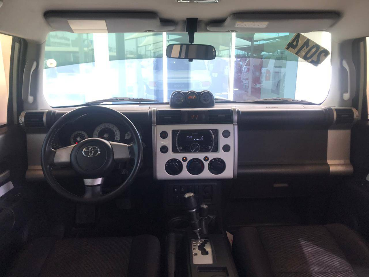 Toyota Land Cruiser - Image 6