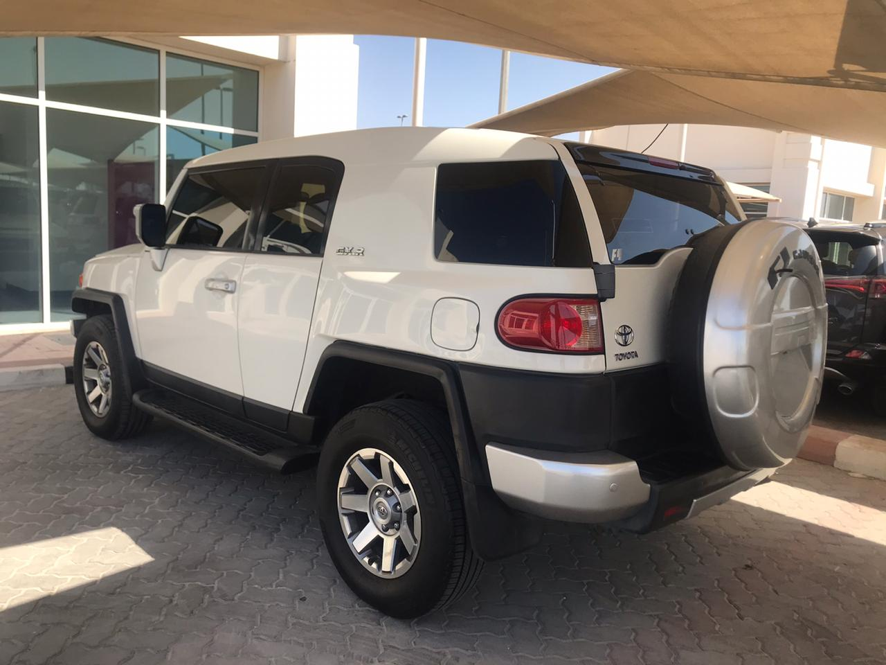 Toyota Land Cruiser - Image 3